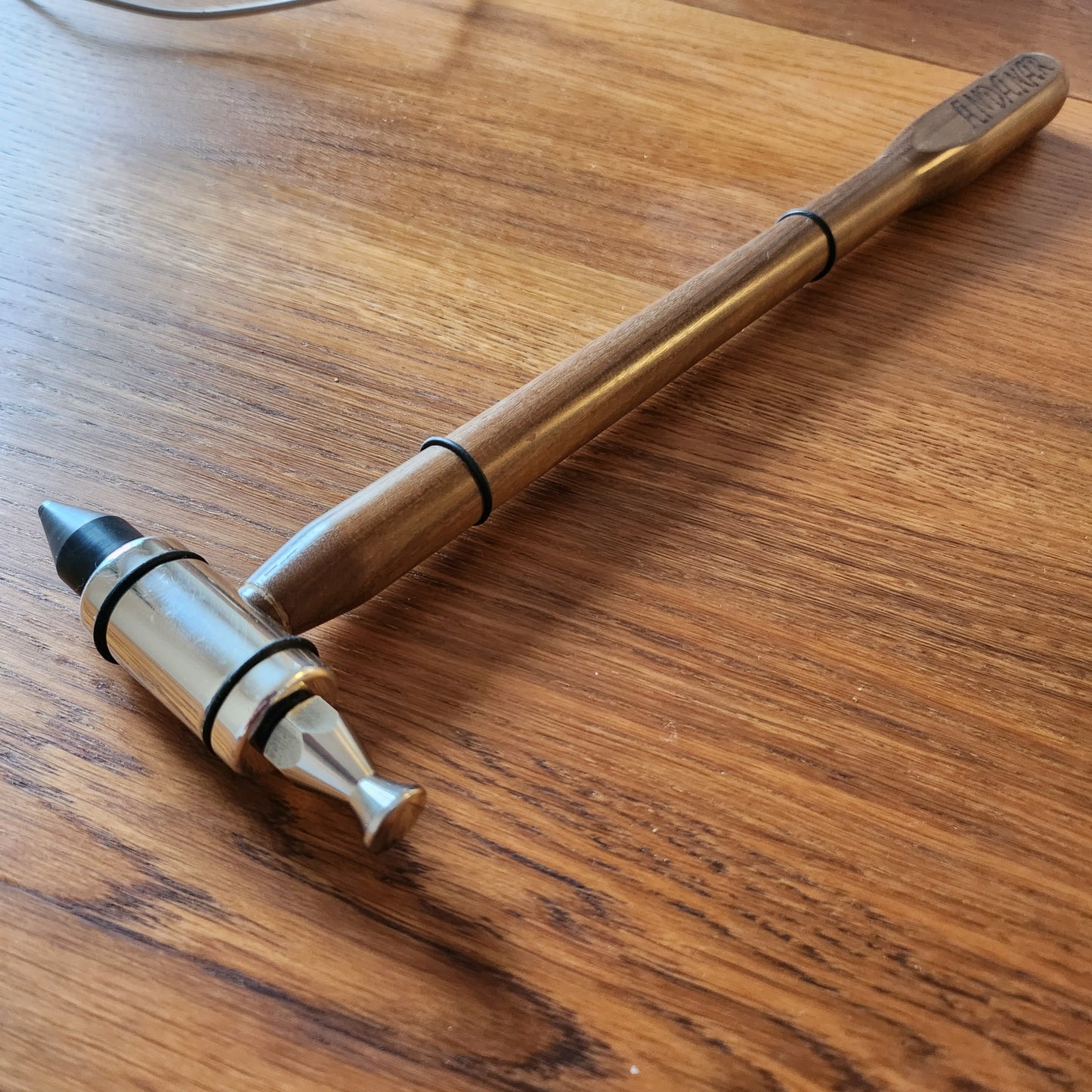Martillo de puntas intercambiables.